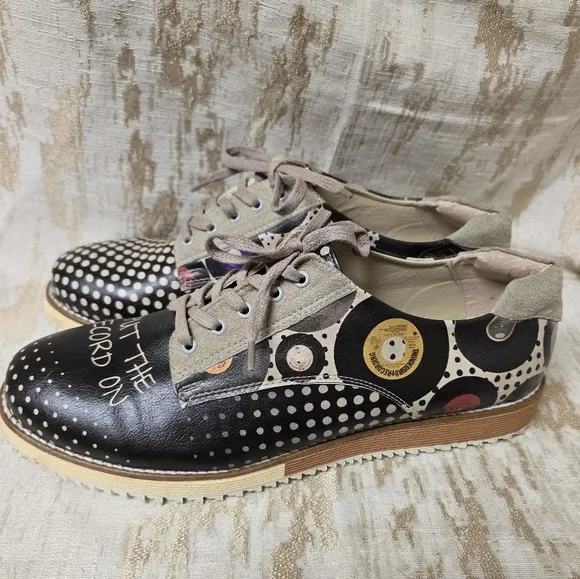 Men's DOGO Vegan  Put The Record On Schulze's Sz44