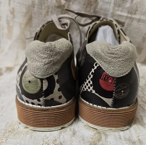 Men's DOGO Vegan  Put The Record On Schulze's Sz44