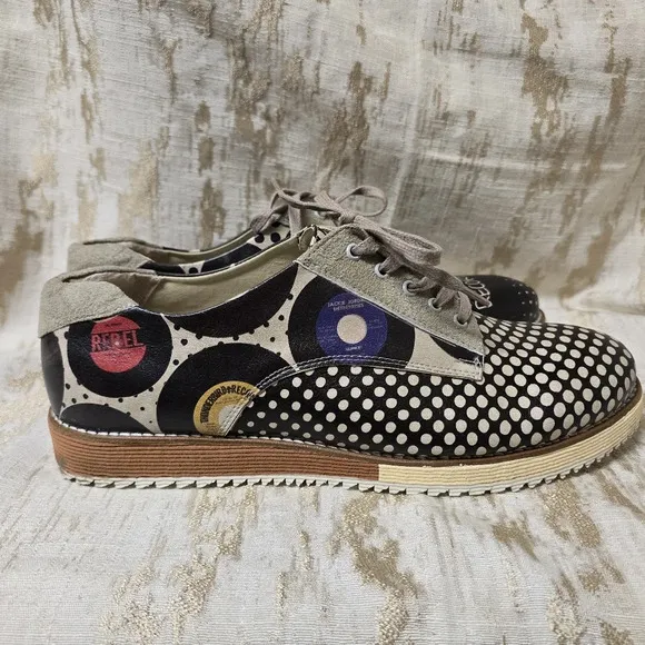 Men's DOGO Vegan  Put The Record On Schulze's Sz44