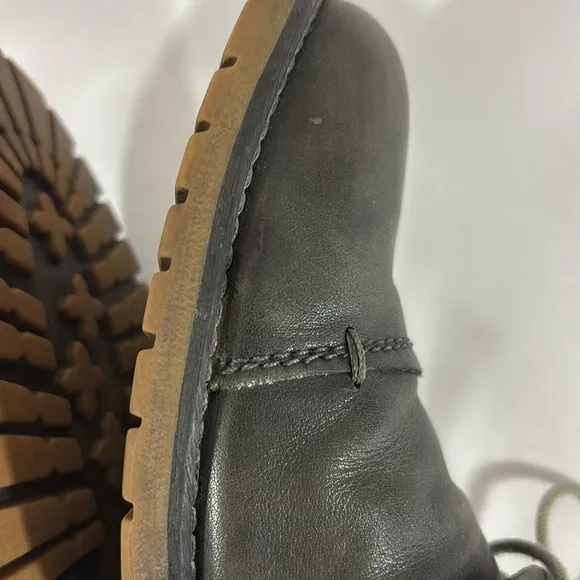 Men's Gray Leather and Canvas Shoes