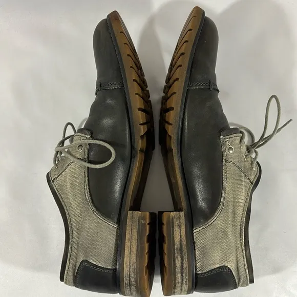Men's Gray Leather and Canvas Shoes