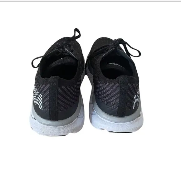 Men's HOKA Black Gray Clinton 5 Knit One One Running Athletic Shoes Size 10