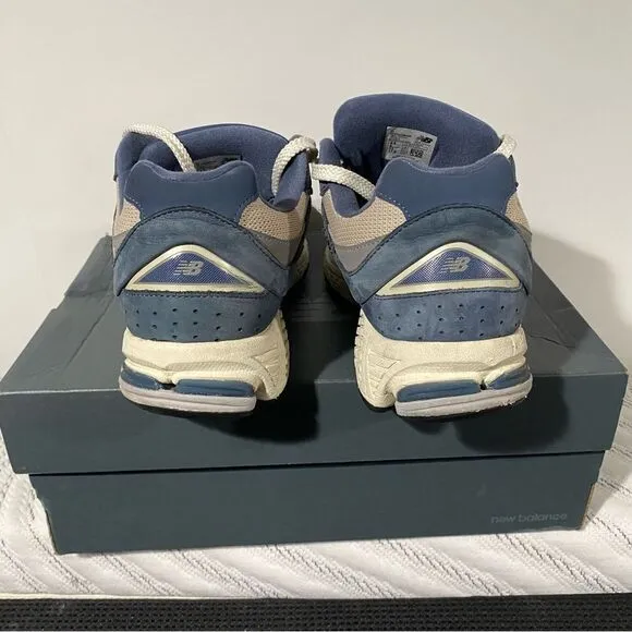 Men’s New Balance 2002R Vintage Blue Beige Indigo Running Sneakers US Size 9.5