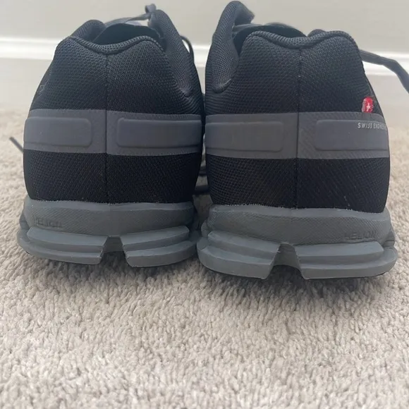 Men’s On Running Cloud Trainer Sneakers Size 11