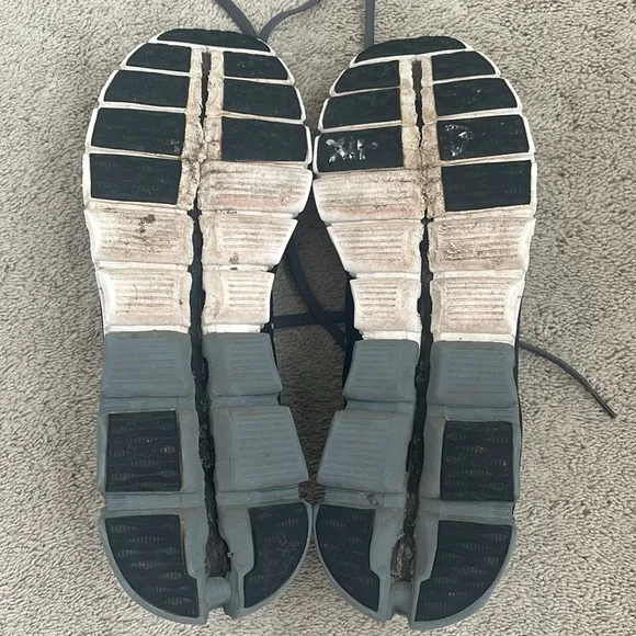 Men’s On Running Cloud Trainer Sneakers Size 11