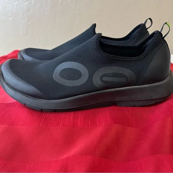 Mens OOFOS OOMG Sport Low Recovery Comfort Sneaker Slip On Shoes Size 12.5 EUC