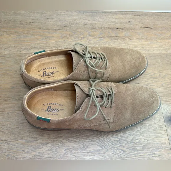Men’s size 10W Bass casual dress shoes