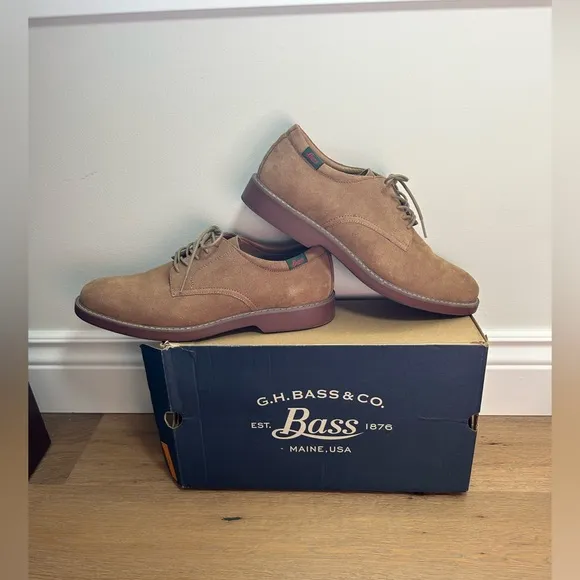 Men’s size 10W Bass casual dress shoes