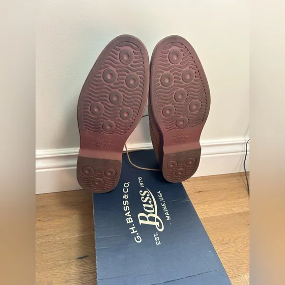 Men’s size 10W Bass casual dress shoes