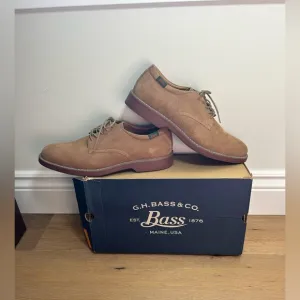 Men’s size 10W Bass casual dress shoes