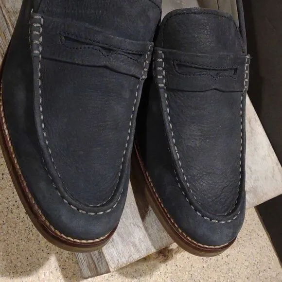 Men's Sperry  Suede Shoes Size 10.   M1