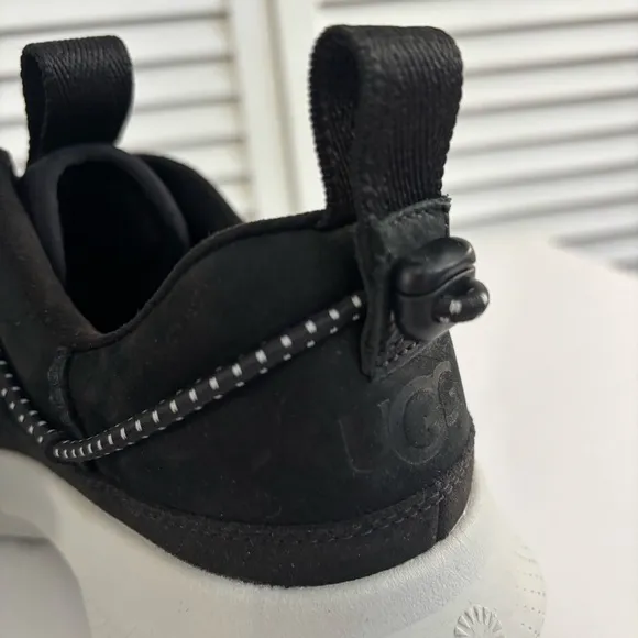 MENS US 7 UGG CA78 HERITAGE TRAINER NUBUCK SHOE SPORTY SLIP-ON SNEAKER  BLACK
