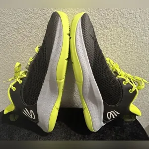 Men's Black and Yellow Athletic Shoes UNISEX