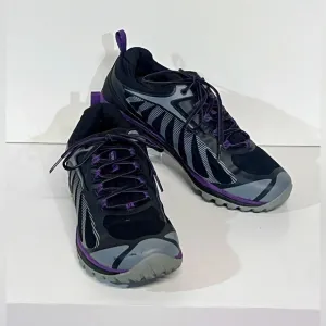 MERRELL Black, purple &amp; gray‎ women’s SIREN EDGE 3 hiking shoes size 11.