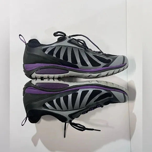 MERRELL Black, purple &amp; gray‎ women’s SIREN EDGE 3 hiking shoes size 11.