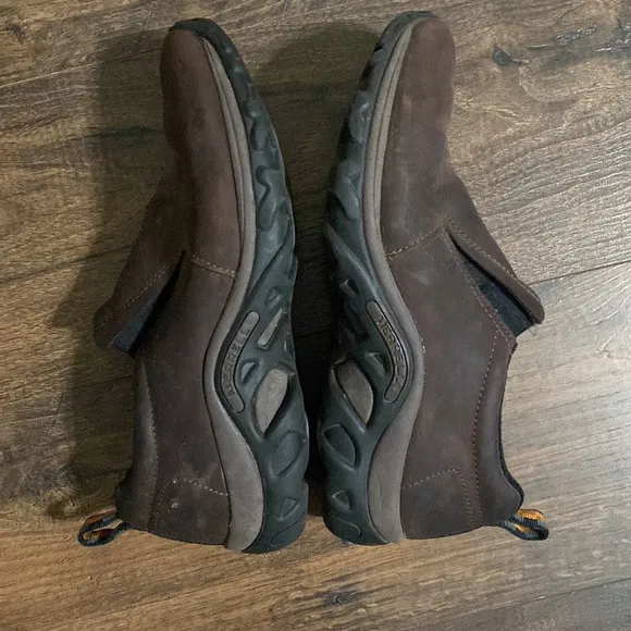 Merrell jungle moc nubuck Brown performance shoes 9.5