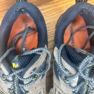 Merrell Men's Hiking Shoe Size 11.5 Brown Suede