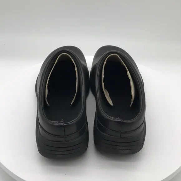 Merrell mens slip on shoes size 12 US