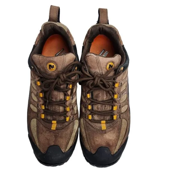 Merrell Refuge Core Mens 10.5 Hiking Shoes Dark Earth Brown Waterproof Casual