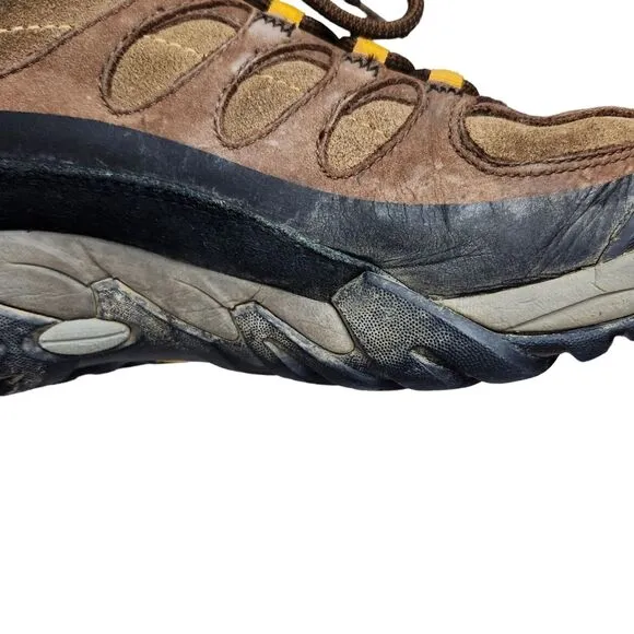 Merrell Refuge Core Mens 10.5 Hiking Shoes Dark Earth Brown Waterproof Casual