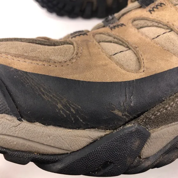 Merrell Refuge Core Mid Waterproof Hiking Shoes 12