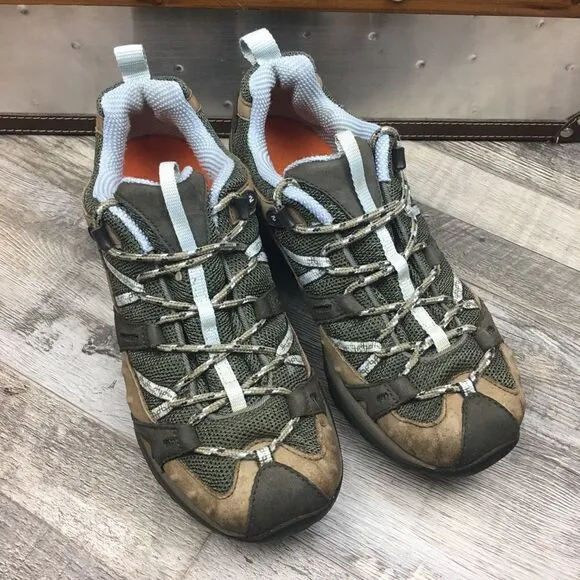 Merrell Vibram Hiking Shoes Women’s Size 9