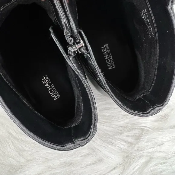 MICHAEL Michael Kors Finley Flat Booties Black Size 9.5M