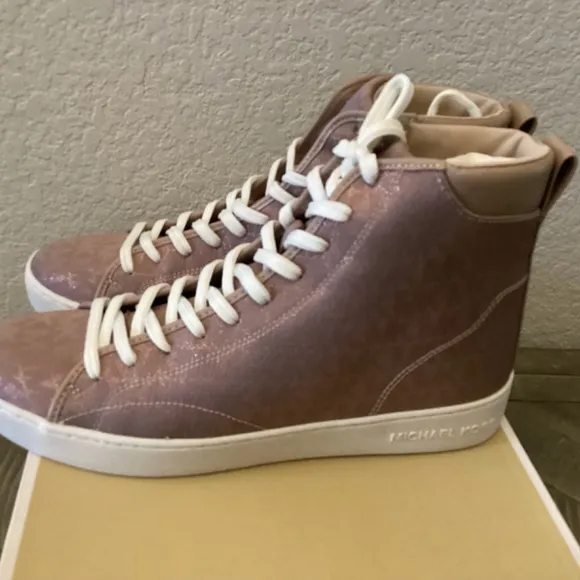 MICHAEL MICHAEL KORS Women's Edie Lace-Up High-Top Sneakers, size 9