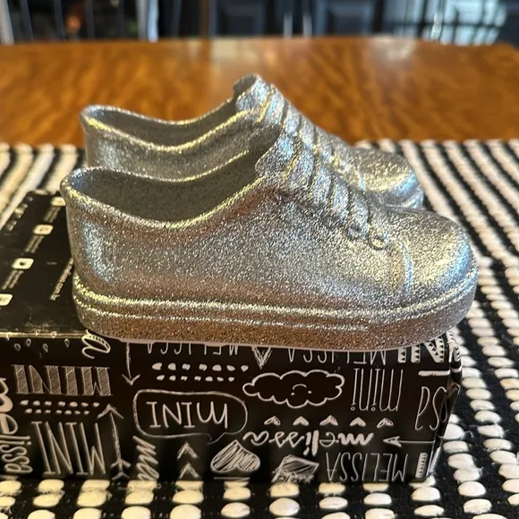 MINI MELISSA girls MINI BE SILVER GLITTER SNEAKERS