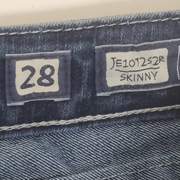 Miss me embroidered rhinestone stud bling skinny jeans JE107252R size 28