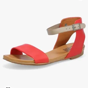 Miz Mooz Alanis Flat Leather Ankle Strap Sandal in Scarlet Red, Size 8 NWOB
