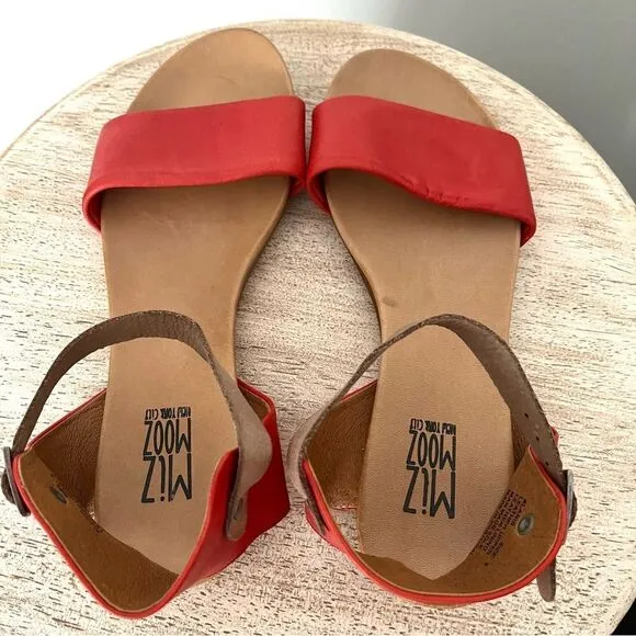 Miz Mooz Alanis Flat Leather Ankle Strap Sandal in Scarlet Red, Size 8 NWOB