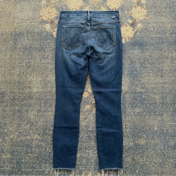 Mother Denim The Looker Ankle Fray in Right of Passage 24