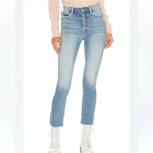 mother jeans the pixie dazzler ankle fray in au revoir wash (light blue)