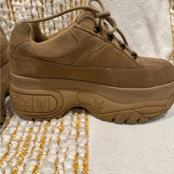 Naked Wolfe Sporty Tan/Brown Platform Sneakers Size 9
