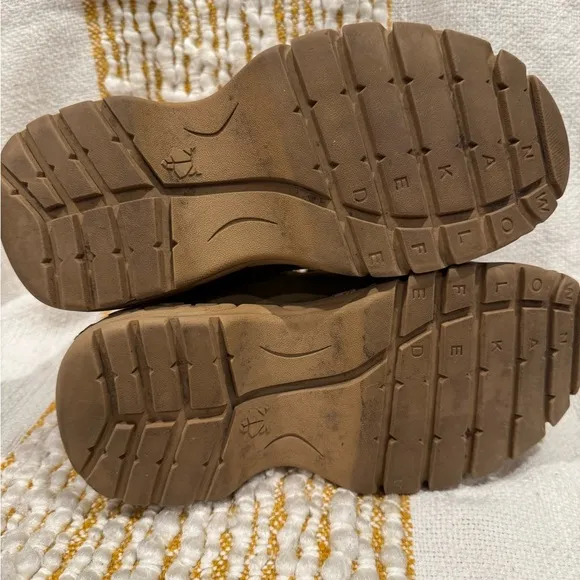 Naked Wolfe Sporty Tan/Brown Platform Sneakers Size 9