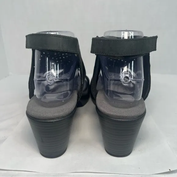Naot Destiny Heels Perforated Suede Sandals Shoes Nubuck Black Women 10