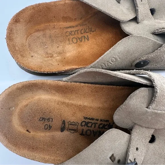 Naot Tan Suede Clogs Slip On Shoes Size 40 FLAWS