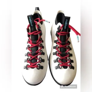Native vegan Fitzsimmon citylite Unisex white hiking boots/shoes size 5Men7women
