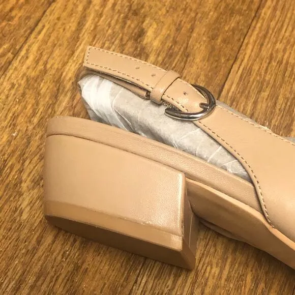 Naturalizer Banks Pointed Toe Slingback Flat Pump in Tan Size 9