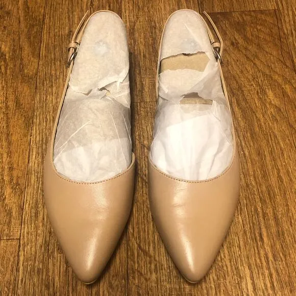 Naturalizer Banks Pointed Toe Slingback Flat Pump in Tan Size 9