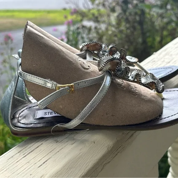 New 2 pair Girls Steve Madden Black Ruffle Sandal &amp; Silver Ruffle Sandal -Sz 1 M