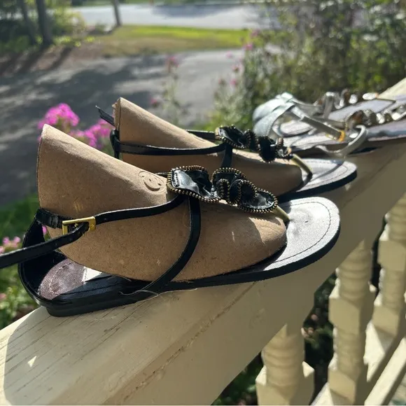 New 2 pair Girls Steve Madden Black Ruffle Sandal &amp; Silver Ruffle Sandal -Sz 1 M