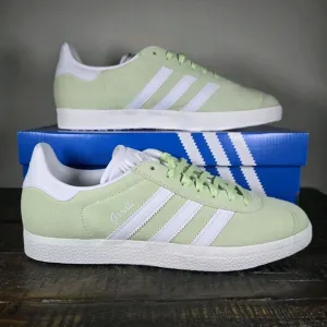 NEW Adidas Gazelle Womens Size 8.5 Casual Sneaker Shoe Matcha Green White IE0442