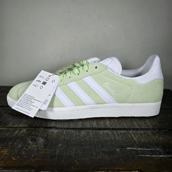 NEW Adidas Gazelle Womens Size 8.5 Casual Sneaker Shoe Matcha Green White IE0442