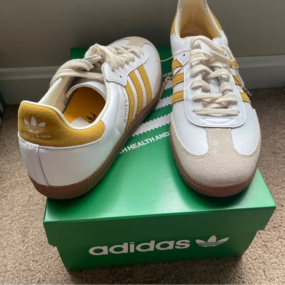 New Adidas Samba OG x Sporty &amp; Rich Sneakers in Gold White 10.5 or 11