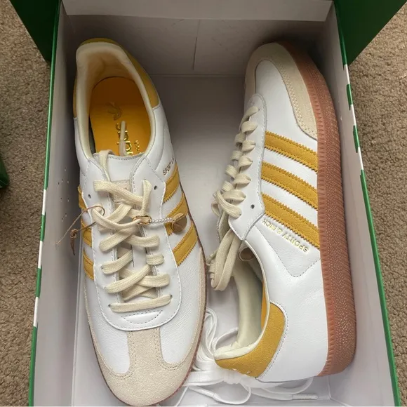New Adidas Samba OG x Sporty &amp; Rich Sneakers in Gold White 10.5 or 11