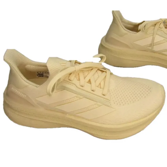 NEW ADIDAS Womens Ultraboost 5X Sneakers Running Smooth Lightweight Size 8.5