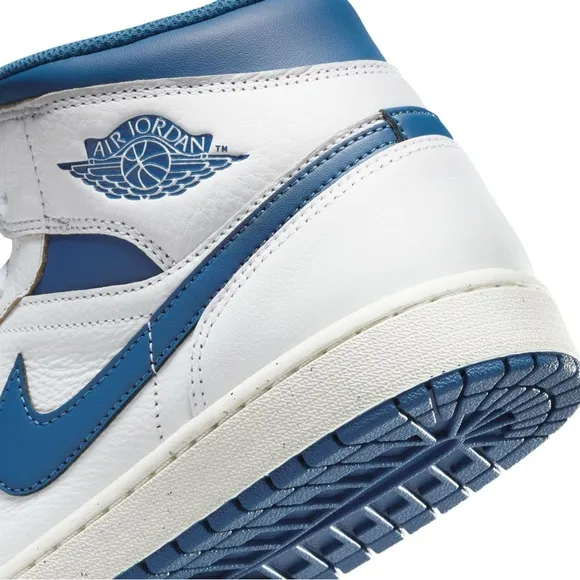 NEW Air Jordan AJ1 Mid SE Men’s Basketball Sneakers size 9 Blue
