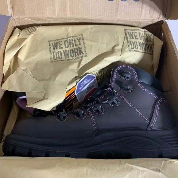 NEW Avenger Work boots framer CT Size: 6M